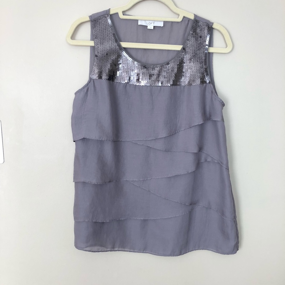 💕HP💕 Ann Taylor LOFT Gray Sequin Layered Top